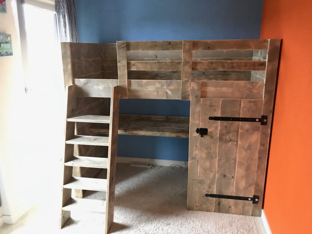 5A67E386-1560-4048-95BC-7509FA8F4442