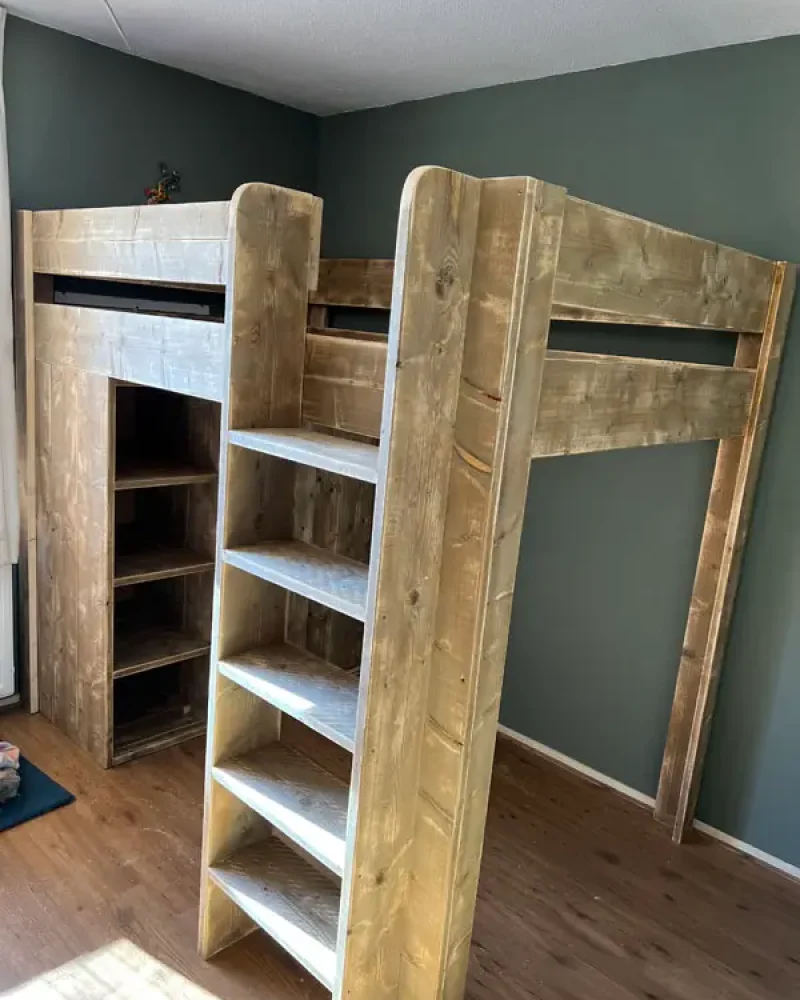 Hoogslaper met opbergkast 1